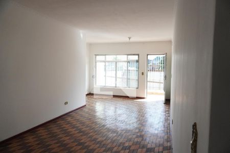 Sala de casa para alugar com 4 quartos, 110m² em Parque Guarani, São Paulo