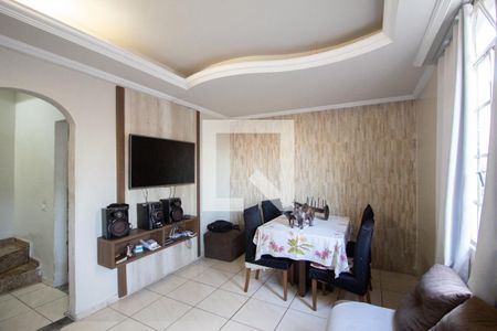 Sala de casa de condomínio à venda com 3 quartos, 80m² em Santa Amelia, Belo Horizonte