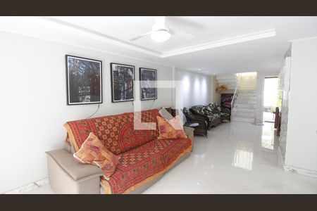Casa para alugar com 3 quartos, 300m² em Ogiva, Cabo Frio