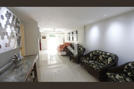 Sala 1 de casa para alugar com 3 quartos, 300m² em Ogiva, Cabo Frio