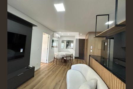 Sala de apartamento para alugar com 1 quarto, 51m² em Alphaville Industrial, Barueri