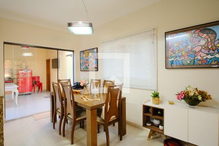 Sala de Jantar de casa à venda com 3 quartos, 208m² em Vila Carrão, São Paulo