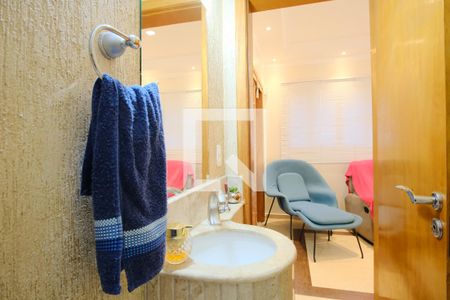 Lavabo de casa à venda com 3 quartos, 208m² em Vila Carrão, São Paulo