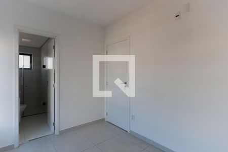Suíte de apartamento para alugar com 2 quartos, 56m² em Vila Ester (zona Norte), São Paulo
