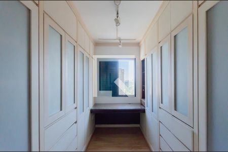 Suíte 2 de apartamento para alugar com 2 quartos, 87m² em Vila Mariana, São Paulo