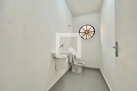 Lavabo de casa para alugar com 3 quartos, 184m² em Vila Guarani (zona Sul), São Paulo