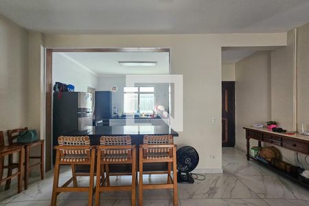 Apartamento para alugar com 3 quartos, 120m² em Jardim Praiano, Guarujá
