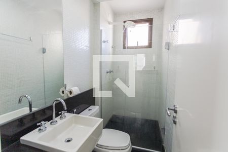 Banheiro da Suíte de apartamento para alugar com 2 quartos, 125m² em Carmo, Belo Horizonte