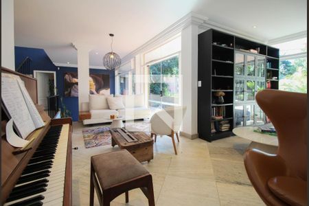 Sala de casa à venda com 6 quartos, 653m² em Vila Progredior, São Paulo