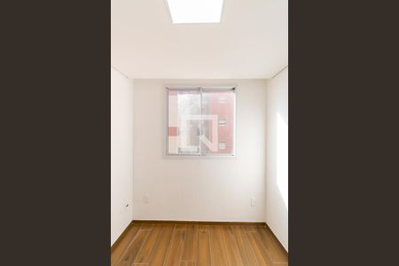 Quarto 1 de apartamento para alugar com 2 quartos, 35m² em Jardim Santa Adelia, São Paulo