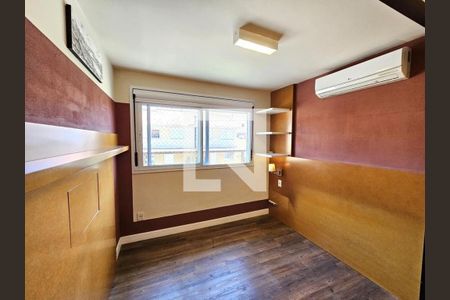 Quarto 1 de casa de condomínio para alugar com 3 quartos, 127m² em Mário Quintana, Porto Alegre