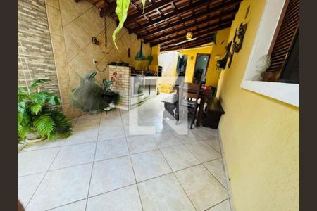 Casa à venda com 3 quartos, 184m² em Jardim Danubio, Jundiaí