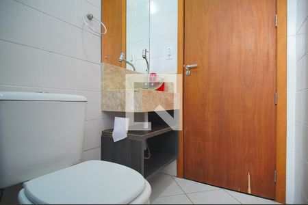 Banheiro de kitnet/studio para alugar com 1 quarto, 35m² em Centro, São Leopoldo