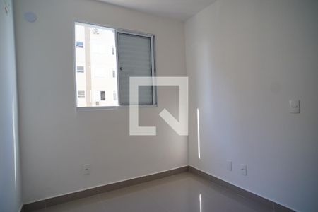 Quarto 1 de apartamento à venda com 2 quartos, 45m² em Costa E Silva, Porto Alegre