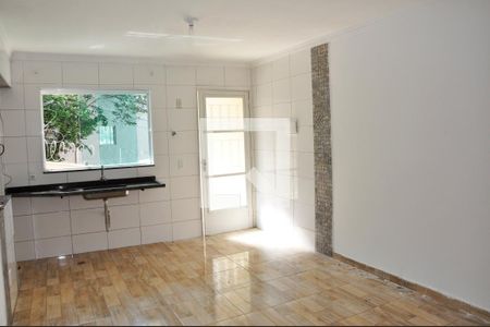 Detalhe - Sala e Cozinha de casa para alugar com 1 quarto, 50m² em Vila Jaguari, São Paulo