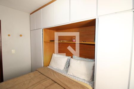 Quarto 1 de apartamento à venda com 2 quartos, 49m² em Jardim Casa Pintada, São Paulo
