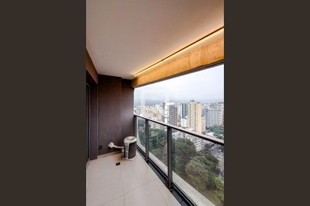 Varanda de kitnet/studio para alugar com 1 quarto, 23m² em Paraíso, São Paulo