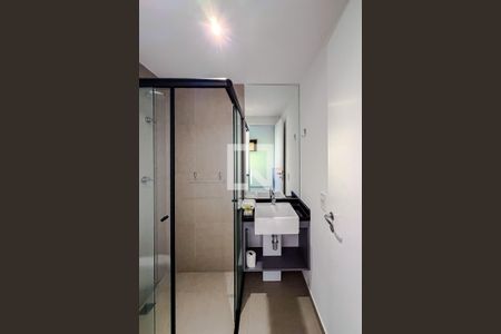 Banheiro de kitnet/studio para alugar com 1 quarto, 23m² em Paraíso, São Paulo