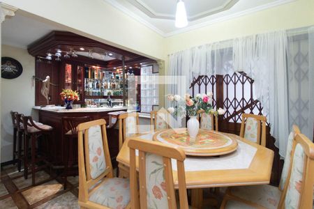 Sala de casa à venda com 3 quartos, 229m² em Ipanema, Porto Alegre