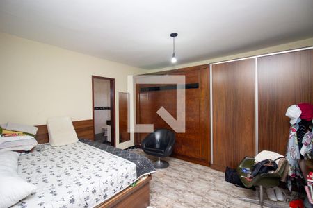 Quarto Suíte de casa para alugar com 4 quartos, 278m² em Nacional, Contagem