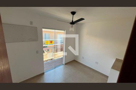Sala/cozinha de casa para alugar com 2 quartos, 60m² em Laranjal, São Gonçalo