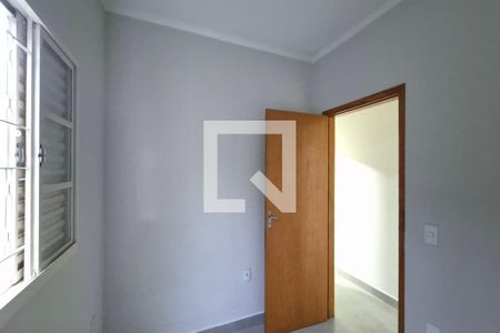 Quarto 1  de casa para alugar com 4 quartos, 150m² em Parque Santa Bárbara, Campinas