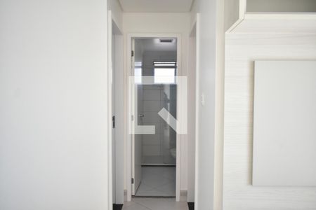 Corredor de apartamento para alugar com 2 quartos, 60m² em Vila da Saúde, São Paulo