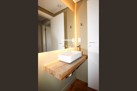 Lavabo de apartamento para alugar com 2 quartos, 89m² em Itaim Bibi, São Paulo