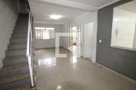 Sala de casa para alugar com 3 quartos, 180m² em Anchieta, Nilópolis