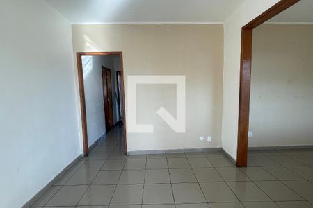 Sala de casa para alugar com 2 quartos, 200m² em Jardim Leal, Duque de Caxias