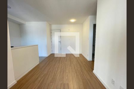 Sala de apartamento para alugar com 2 quartos, 58m² em Caxingui, São Paulo