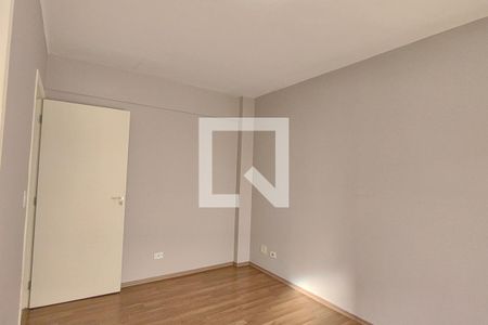 Suíte de apartamento para alugar com 2 quartos, 123m² em Santa Maria, São Caetano do Sul