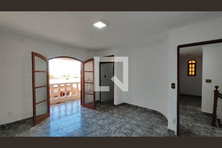 Suíte de casa para alugar com 4 quartos, 283m² em Cidade Kemel, Poá