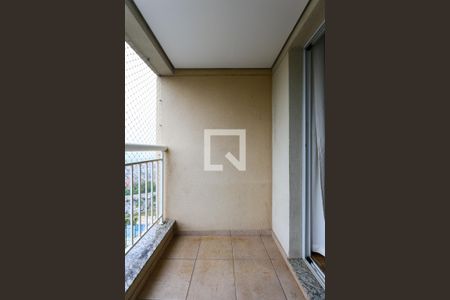 Apartamento à venda com 3 quartos, 75m² em Jardim Henriqueta, Taboão da Serra