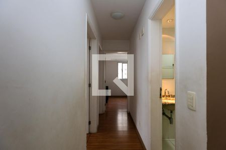 Corredor de apartamento à venda com 3 quartos, 75m² em Jardim Henriqueta, Taboão da Serra