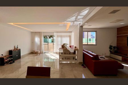 Apartamento à venda com 4 quartos, 293m² em Santo Antônio, Belo Horizonte