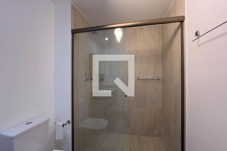 Banheiro de kitnet/studio para alugar com 1 quarto, 30m² em Jardim Vila Mariana, São Paulo