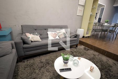 Sala de casa à venda com 3 quartos, 160m² em Utinga, Santo André