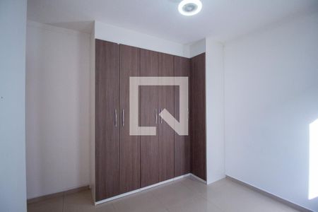 Quarto 1 de apartamento para alugar com 2 quartos, 45m² em Caguaçu, Sorocaba