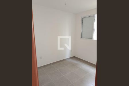 Quarto de apartamento para alugar com 2 quartos, 40m² em Jardim Boa Vista (Zona Oeste), Osasco