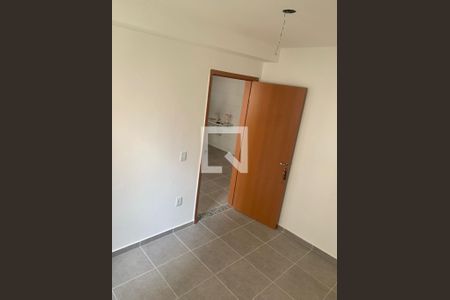 Quarto de apartamento para alugar com 2 quartos, 40m² em Jardim Boa Vista (Zona Oeste), Osasco