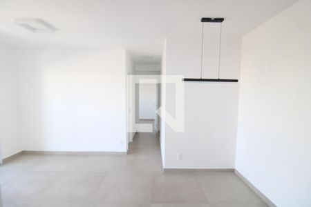 Sala / Cozinha de apartamento para alugar com 2 quartos, 47m² em Vila das Bandeiras, Guarulhos