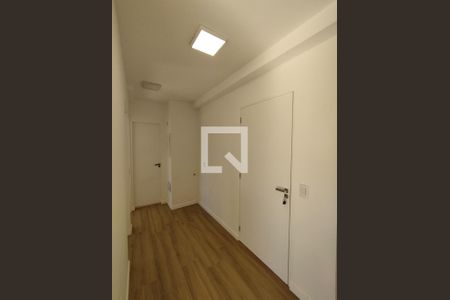 Corredor  de apartamento para alugar com 2 quartos, 35m² em Bosque da Saúde, São Paulo
