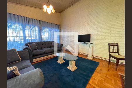 Sala de casa para alugar com 5 quartos, 237m² em Caxingui, São Paulo