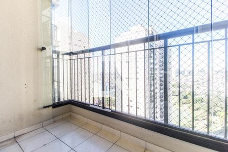 Varanda de apartamento para alugar com 2 quartos, 70m² em Jardim Tupanci, Barueri