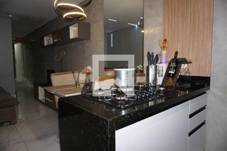 Cozinha de casa para alugar com 3 quartos, 60m² em Jardim Santa Cruz, Embu das Artes