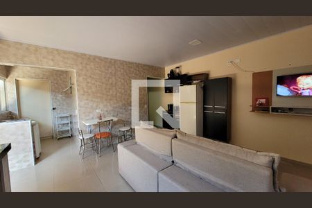 Sala e Cozinha de casa para alugar com 2 quartos, 66m² em Vila Augusta, Itaquaquecetuba