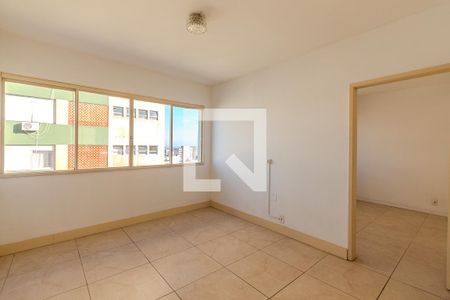 Sala/Cozinha de apartamento à venda com 2 quartos, 58m² em Centro Histórico, Porto Alegre
