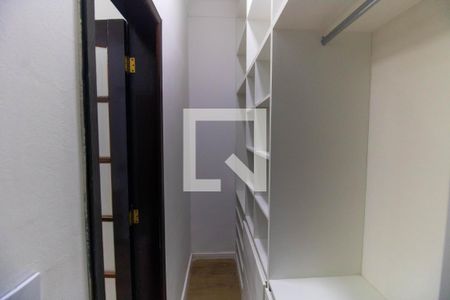 Closet da suíte 1 de casa para alugar com 3 quartos, 319m² em São Francisco, Niterói