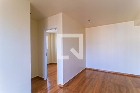 Sala de apartamento para alugar com 2 quartos, 45m² em Todos Os Santos, Rio de Janeiro